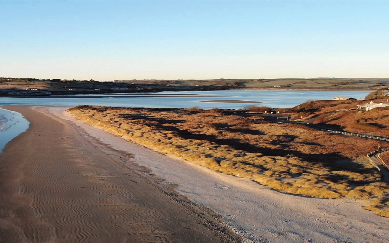 Coastal erosion expert highlights urgent need for dune protection at Inchydoney