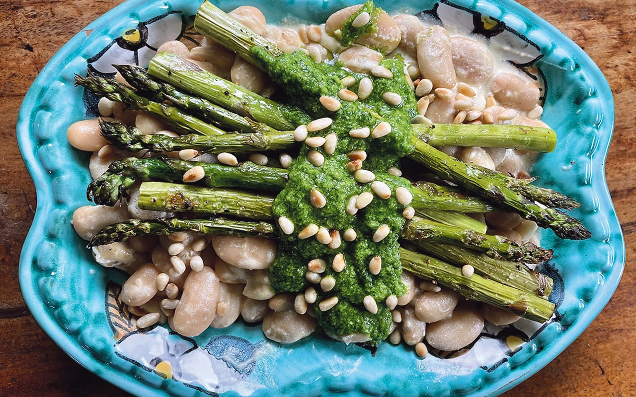 Dressing up asparagus
